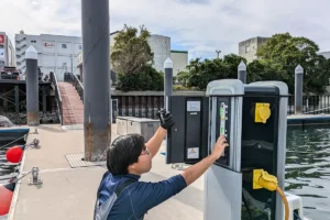 桟橋電源ポスト